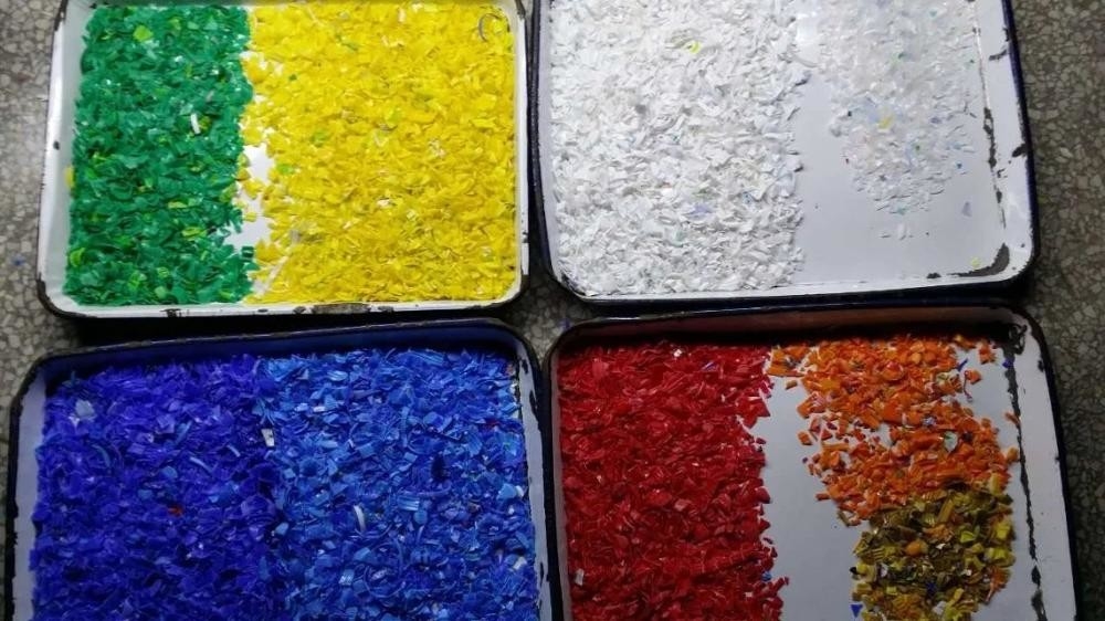 Pe PPポリ塩化ビニール ペットHdpe Ldpeのプラスチック微粒はペット薄片のための選別機色の分類機械を着色する