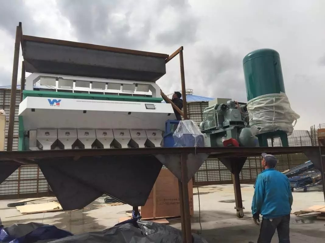 PPポリ塩化ビニールのPEペットABS HDPE LDPEのプラスチック薄片理性的な光学CCD色の選別機