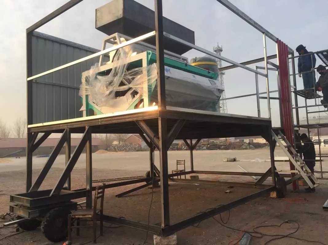 12 スチュート 大容量 米色分別機 様々な作物のためのインテリジェント色分別機