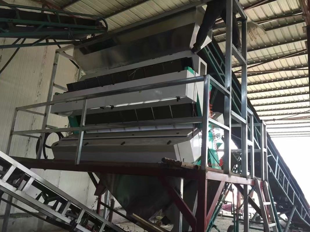 2台のCCDのカメラが付いている光学RGBのムギ色の選別機7000kg/h