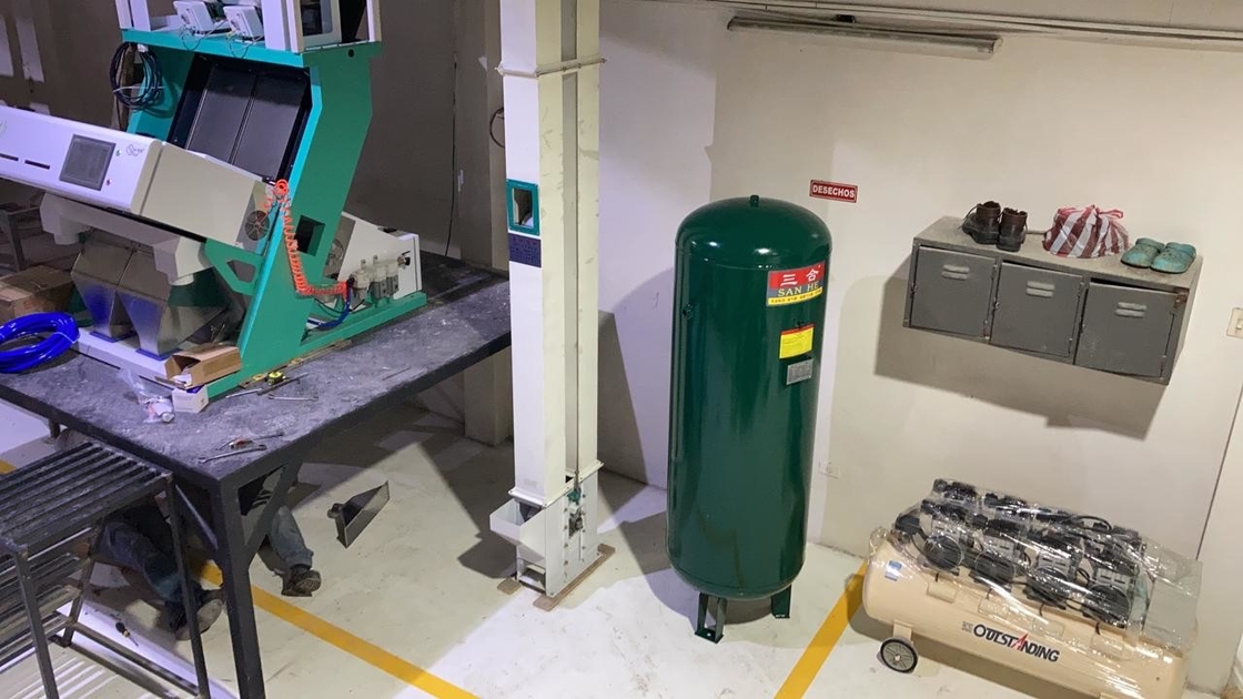 マカデミア ナットは豆を播く穀物色の分類が1シュートを64のチャネル機械で造る