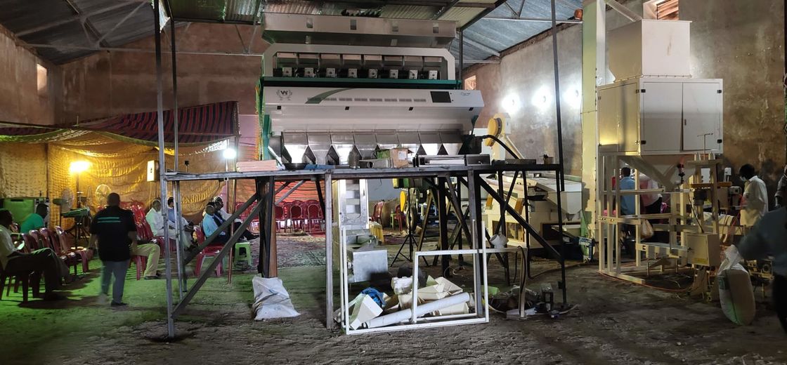 Dallの大豆のレンズ豆光学Rgbのカメラ色の分類機械5000kg/H効率