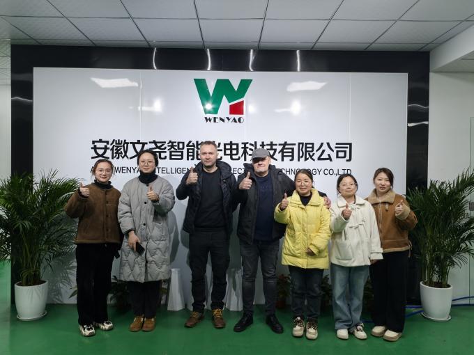 黒色プラスチックフレークカラー選別機 インテリジェントCCDカラースペレーター 高効率カラー分離機 PVC PET用 24